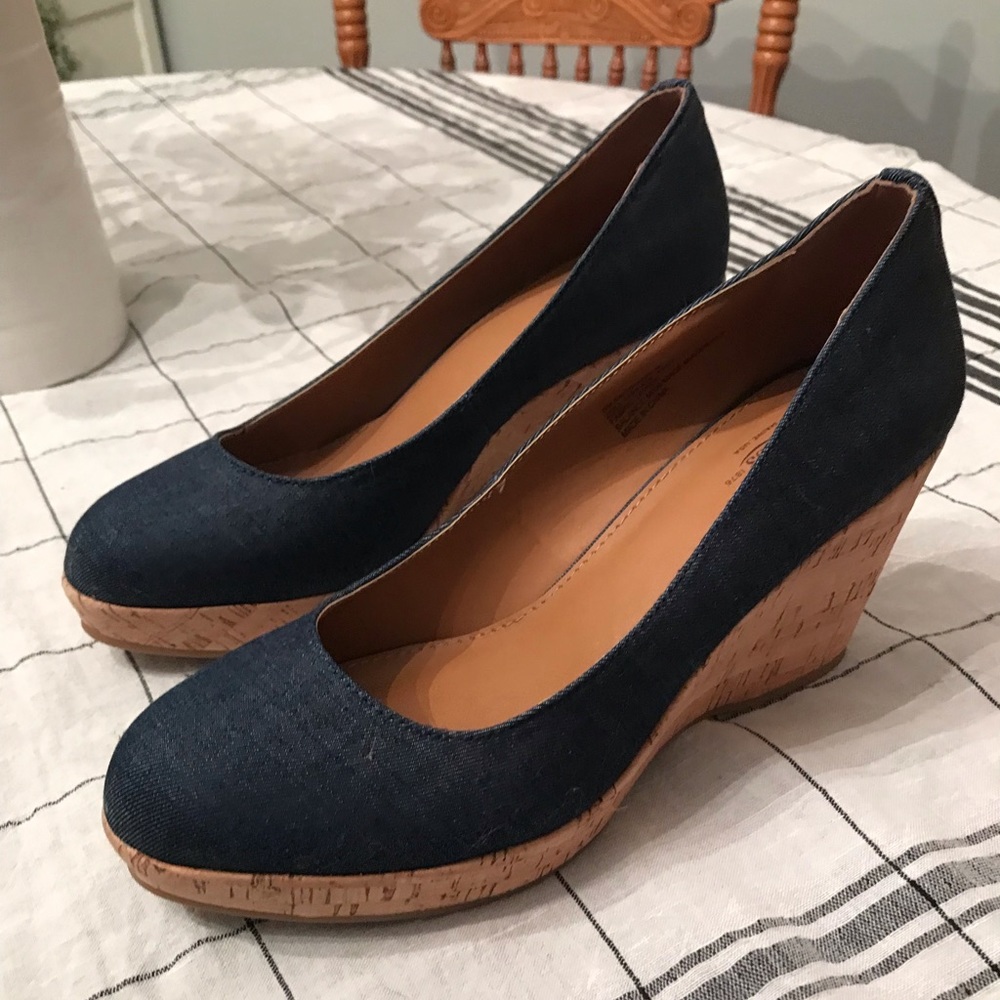 Bass Women’s Size 8 Wedge